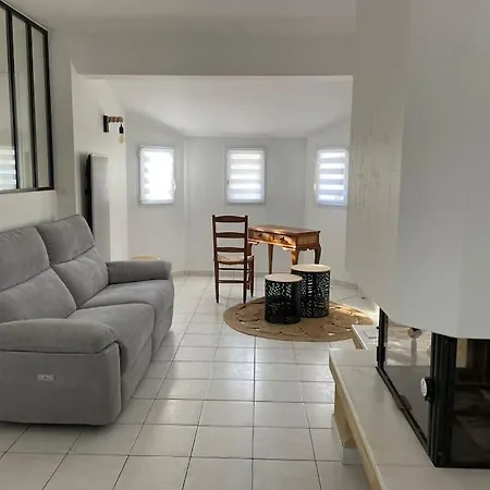 Holiday home Maison Avec Jacuzzi - Charme Et Serenite Pour 6 Pers