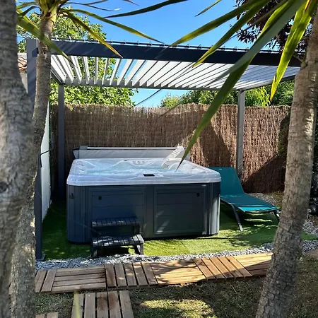 Maison Avec Jacuzzi - Charme Et Serenite Pour 6 Pers Jard-sur-Mer