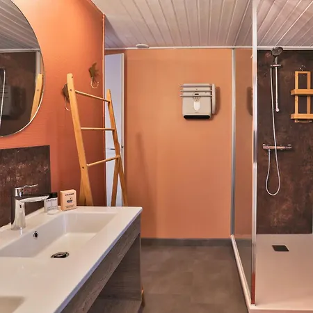 Maison Avec Jacuzzi - Charme Et Serenite Pour 6 Pers Holiday home *