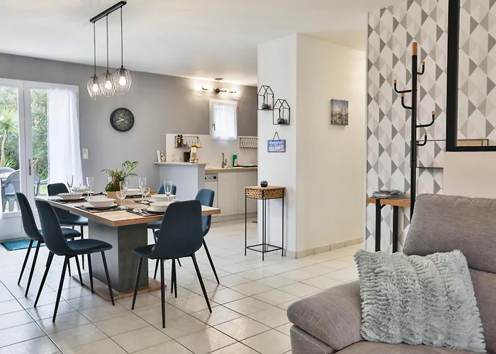 Maison Avec Jacuzzi - Charme Et Serenite Pour 6 Pers *