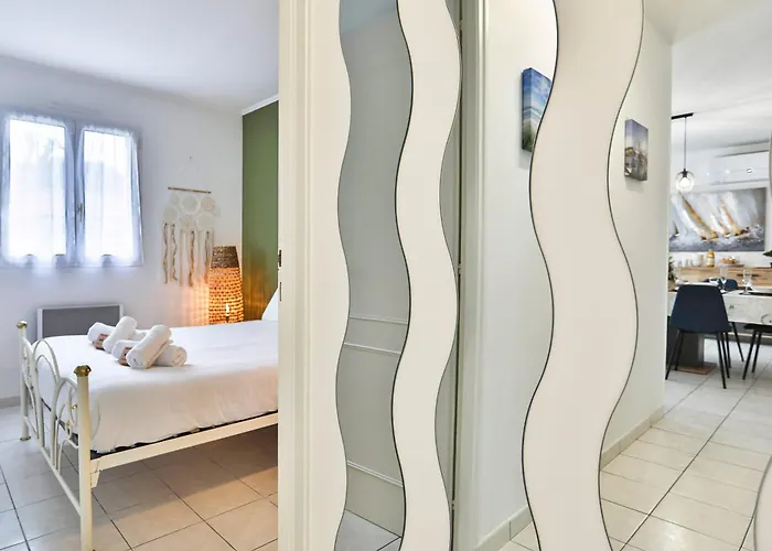 Maison Avec Jacuzzi - Charme Et Serenite Pour 6 Pers *